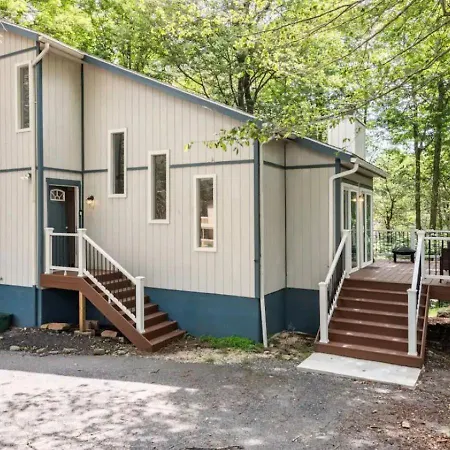 Poconos Base, Ski, Waterpark And Adventure Tobyhanna Exterior photo
